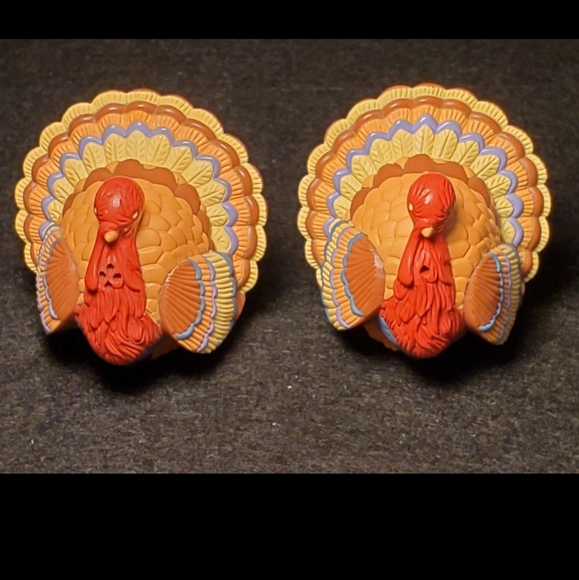 Vtg. Hallmarks Salt & Pepper Shaker - Picture 3 of 5